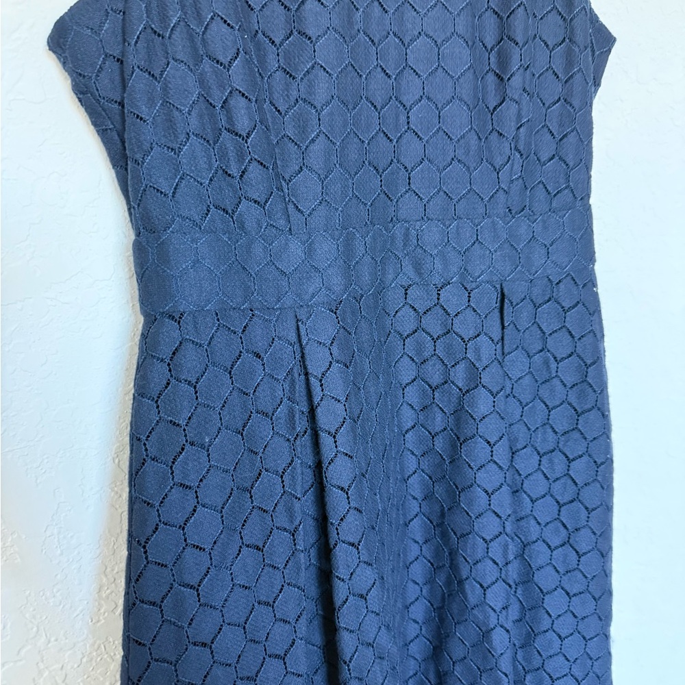 BCBG Generation Navy Blue Sleeveless lace/knit Dress with Keyhole Back